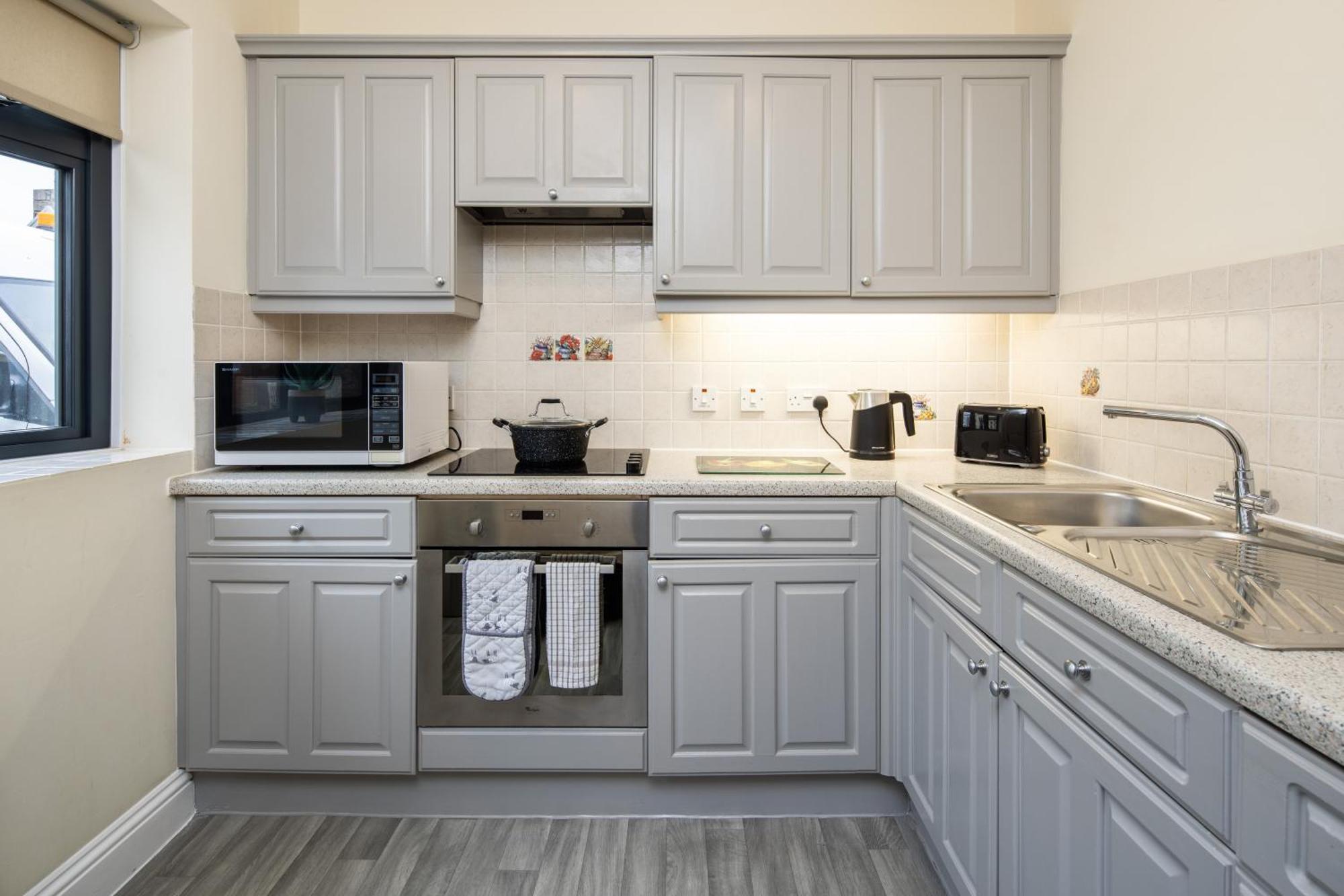 The Uplands Apartments Saint Helier Екстер'єр фото